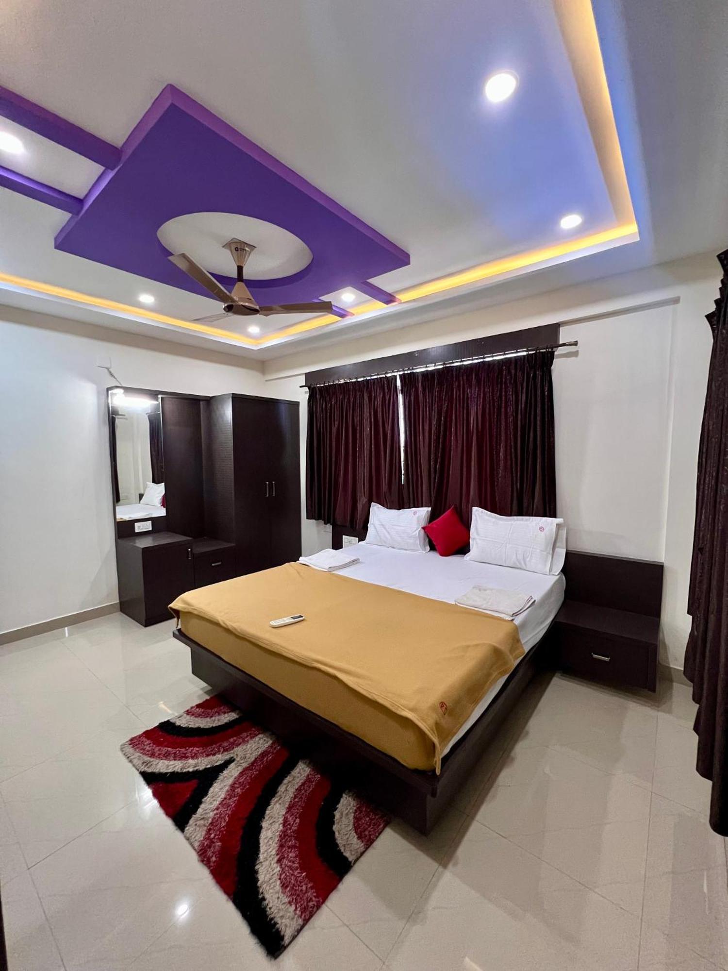 Ratna Sagar Hotel Manipal Exterior photo